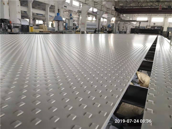 聚乙烯板添加特殊材料改善应用性能